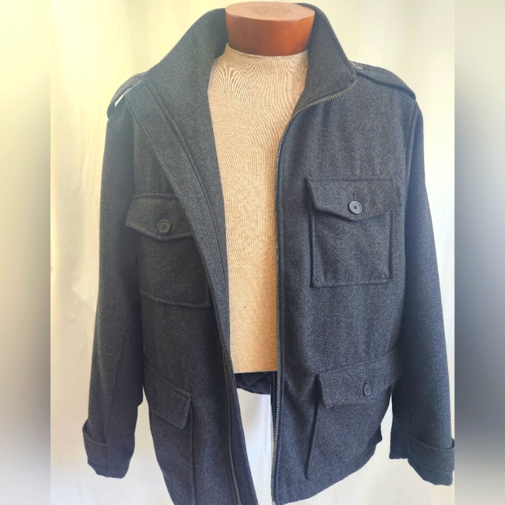 Men's Gray Jacket